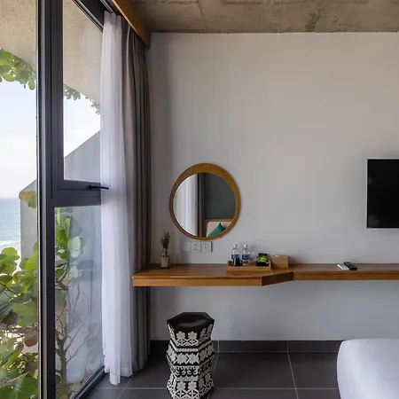 Leaf Beachfront Hotel Danang Exterior photo