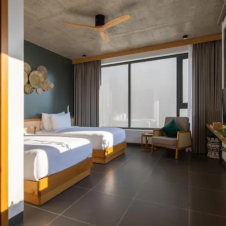 Leaf Beachfront Hotel Danang Exterior photo