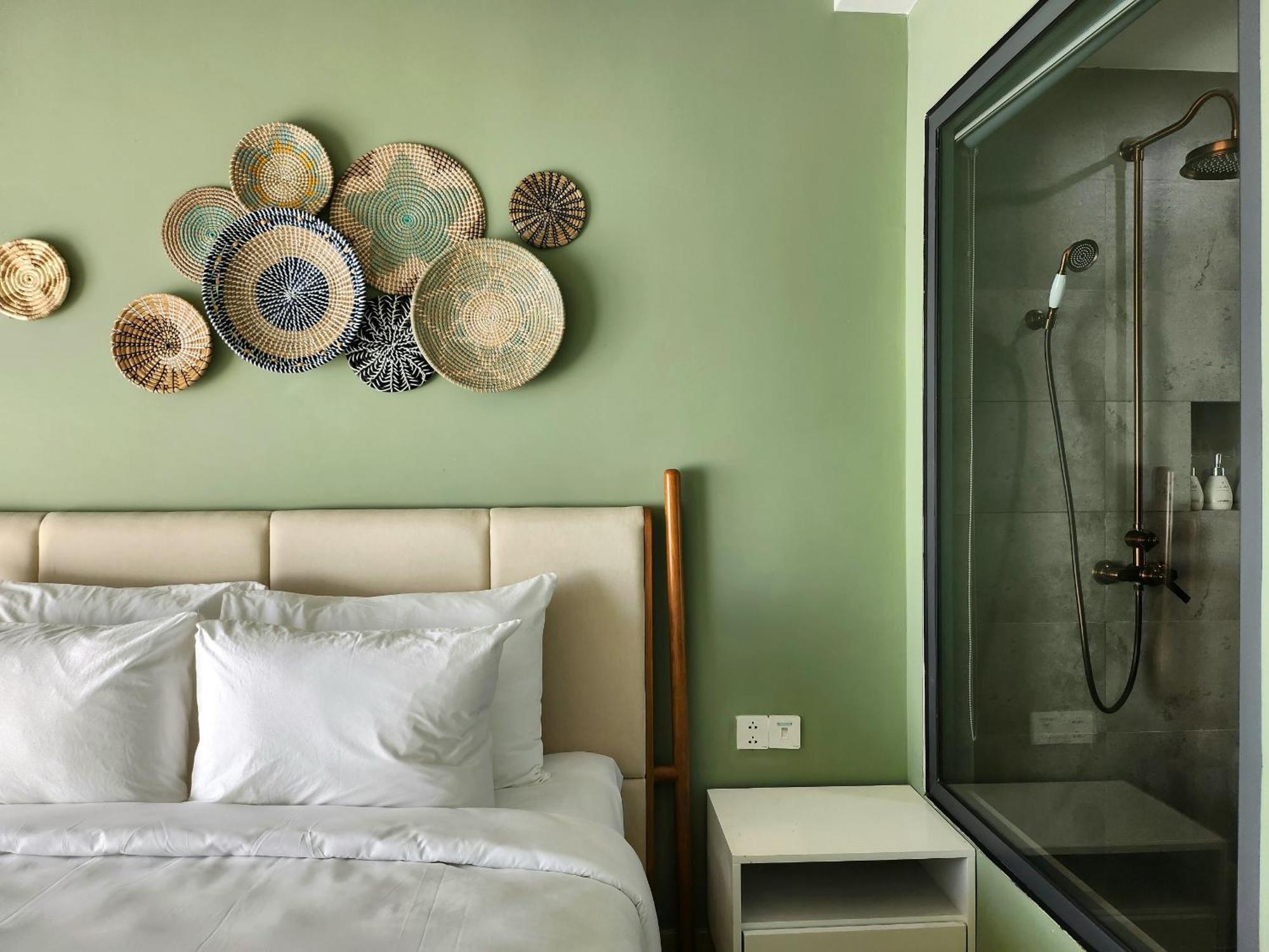 Leaf Beachfront 4*