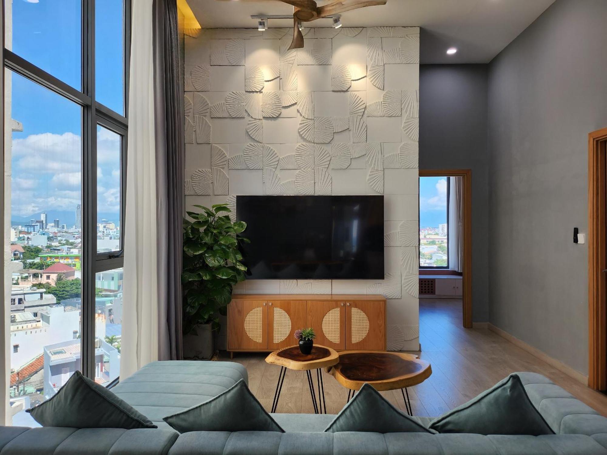 Leaf Beachfront Hotel 4*