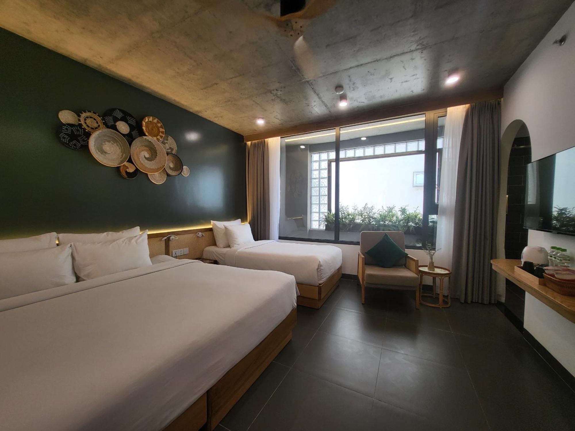 Hotel Leaf Beachfront 4*