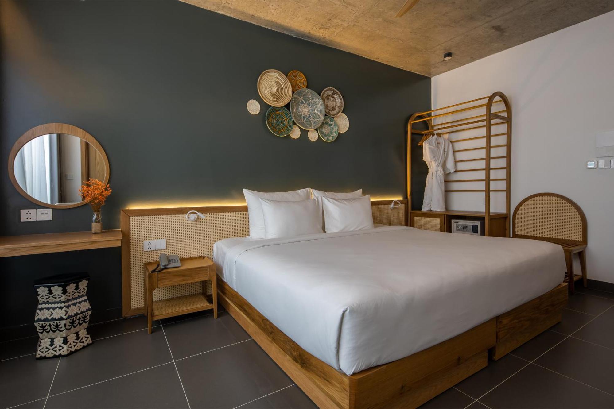 Leaf Beachfront 4* Da Nang